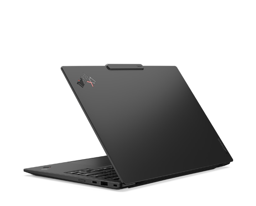 ThinkPad X1 Carbon Gen 14 Aura Edition - Premium Business Laptop unter 1 kg Lenovo ThinkPad X1 Carbon Gen 14 Aura Edition in Schwarz, aufgeklappt aus der Rückansicht - ultraleichtes 14 Zoll Business-Notebook mit ThinkShield Sicherheitsfunktionen.